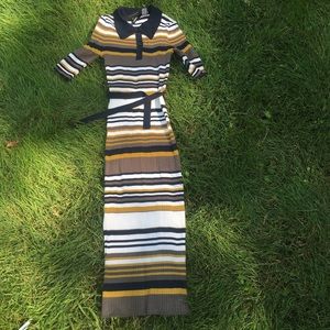 Adorable pencil dress.💜